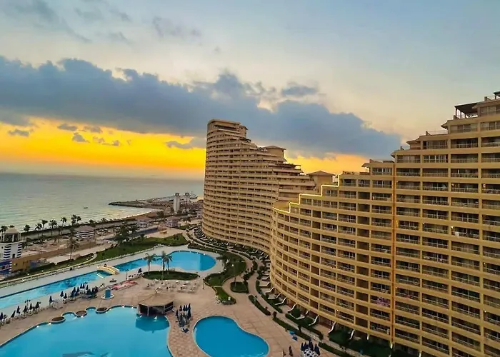 بورتو السخنه الاهرامات * Ain Sukhna